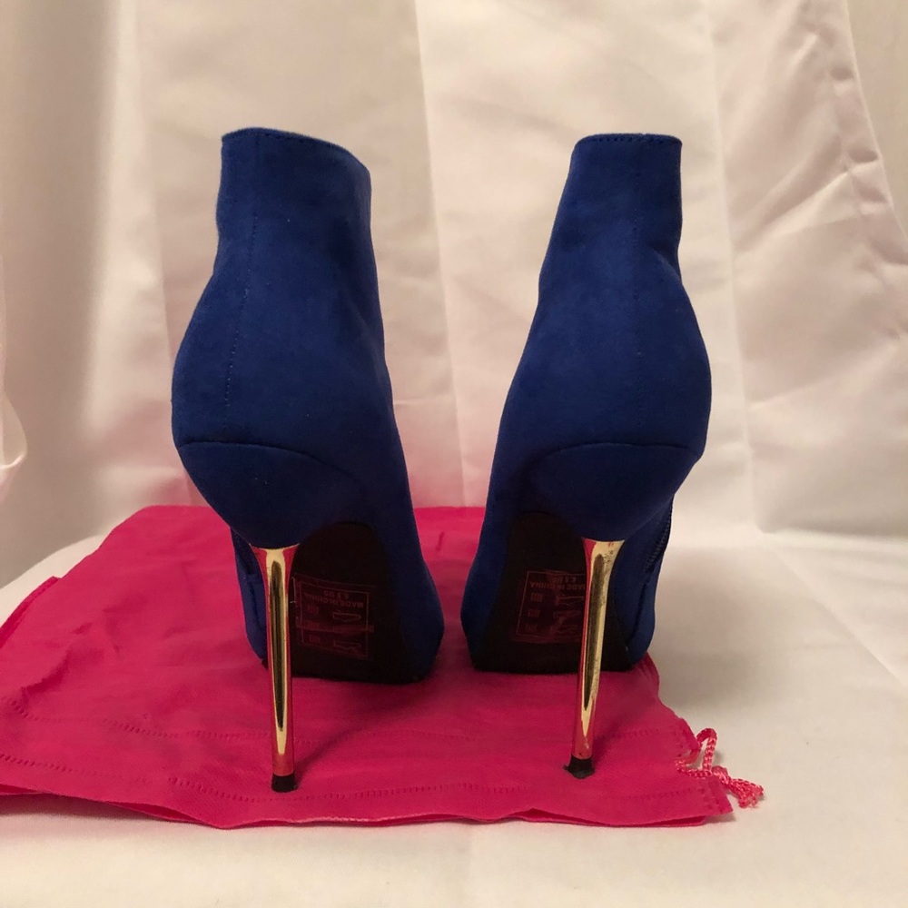 Booties - Picture 3 of 4